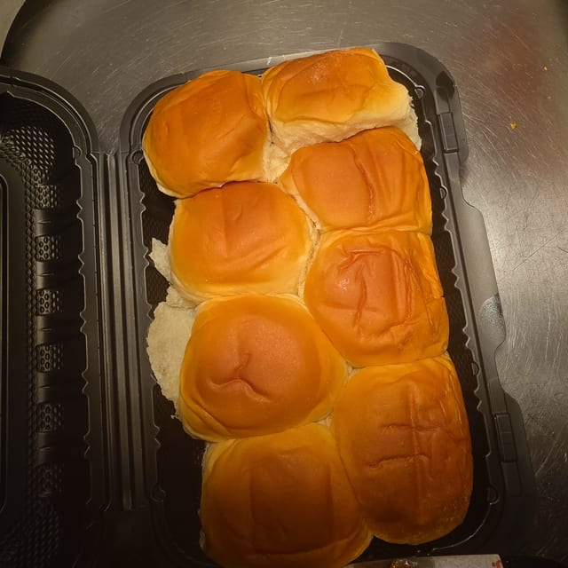 8 pcs Dinner Rolls.